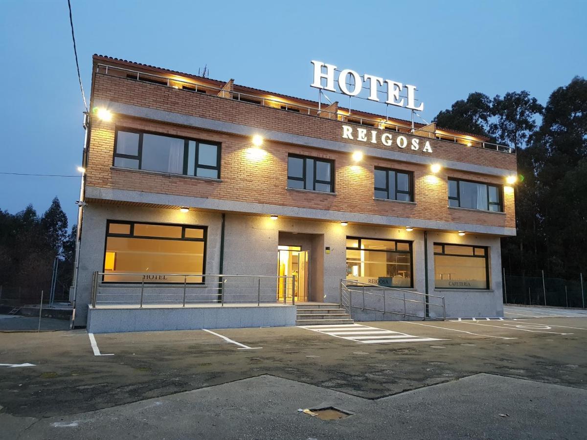Hotel Reigosa ปอนเตเบดรา ภายนอก รูปภาพ
